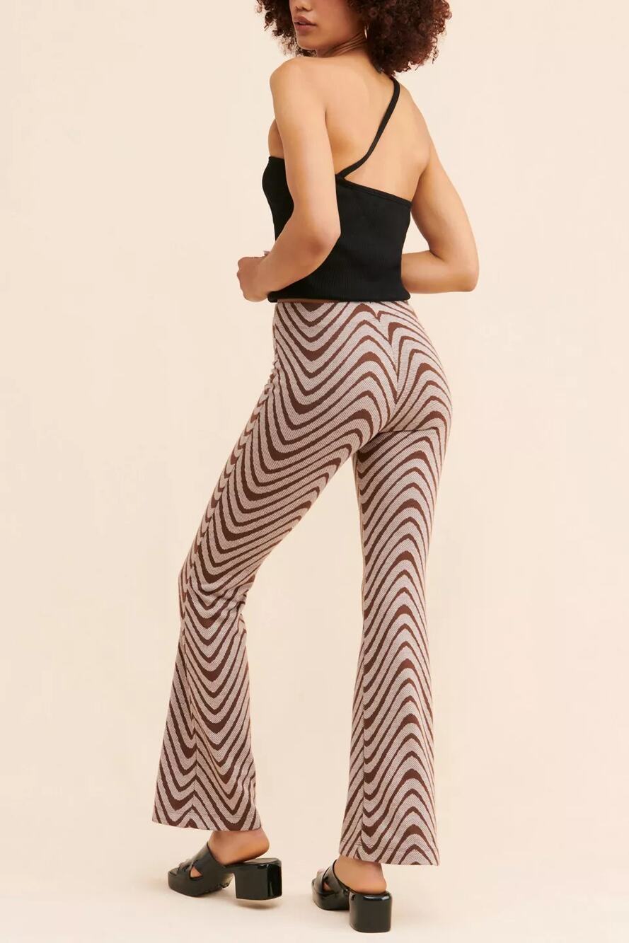 UO Urban Outfitters  Bryn Pull-On Flare Leg Pant Brown Wave Boho Hippie Groovy